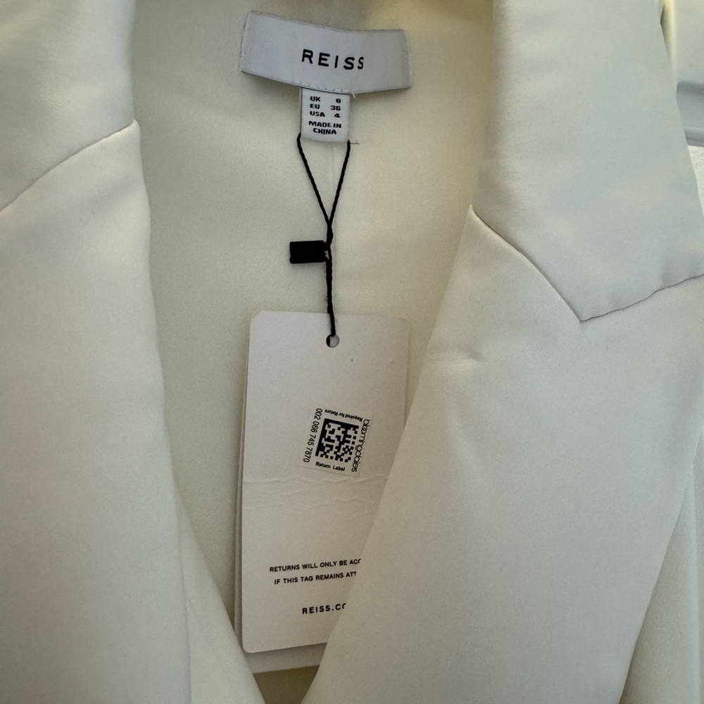LAINEY DOUBLE BREASTED SATIN TUX JUMPSUIT IN WHITE SIZE 4 NWT - Picture 4 of 11